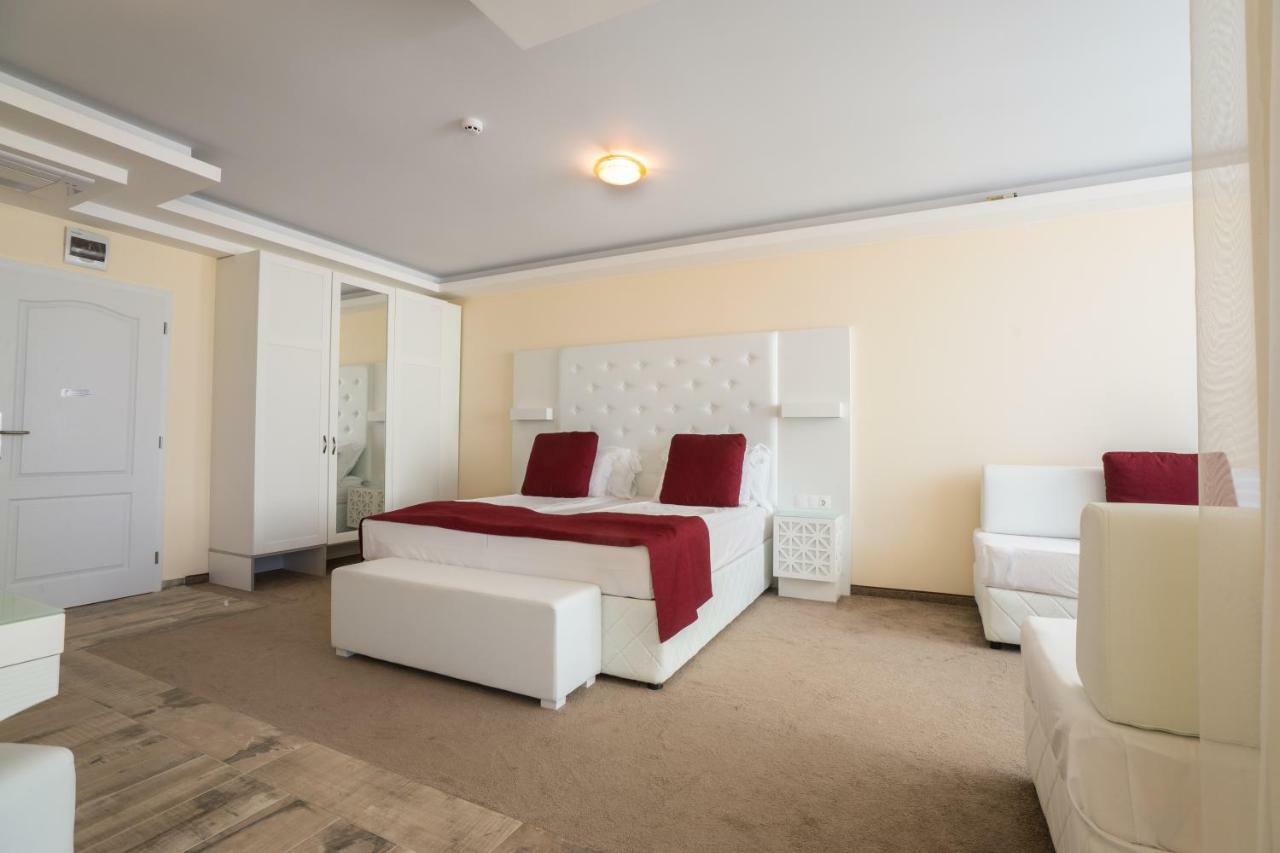 Hotel Perla Beach Luxury Primorsko Exterior photo